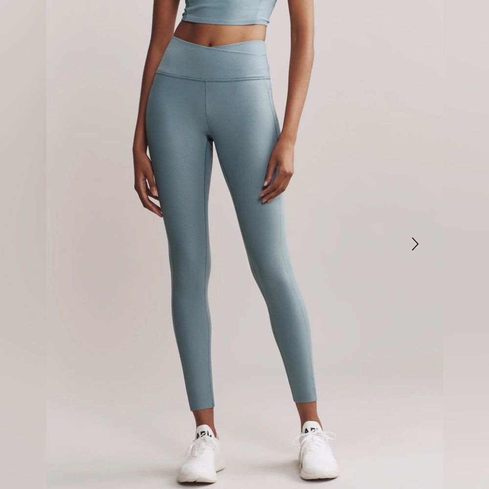 RHONE Ripple 7/8 Pocket Legging Blue Hue